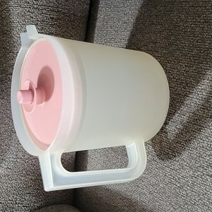 Vintage Tupperware clear pitcher with lid